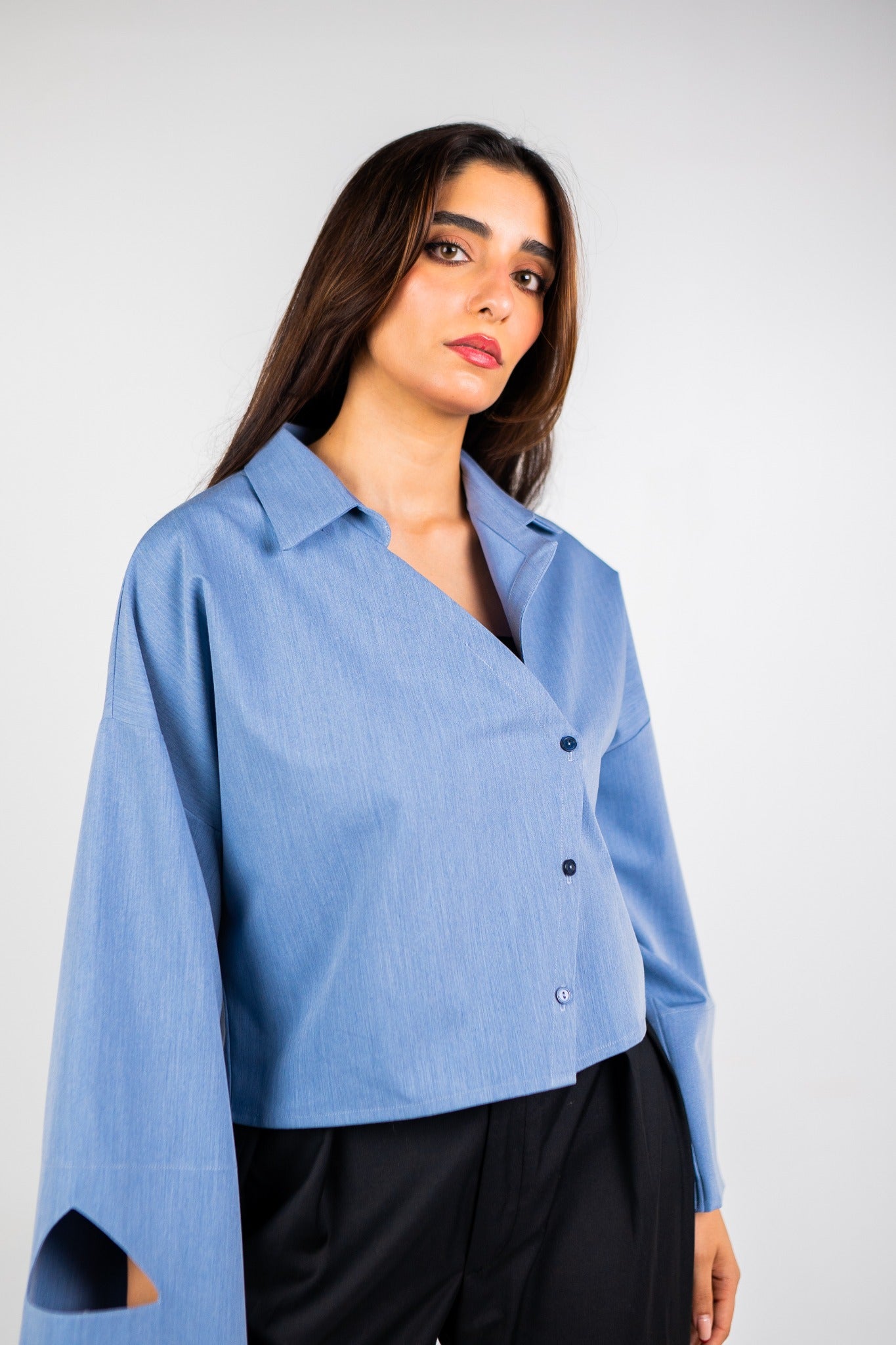 The Echo Cropped Shirt in Blue