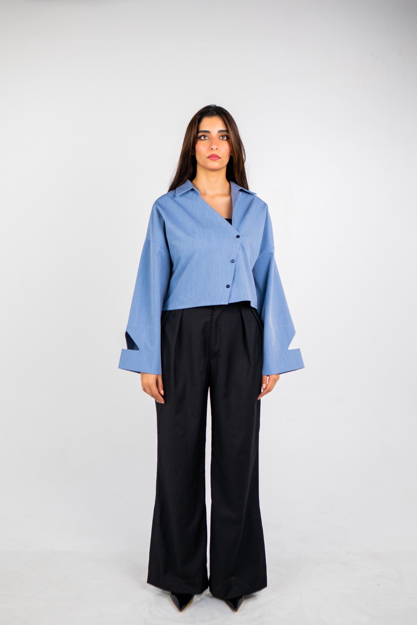 The Echo Cropped Shirt in Blue