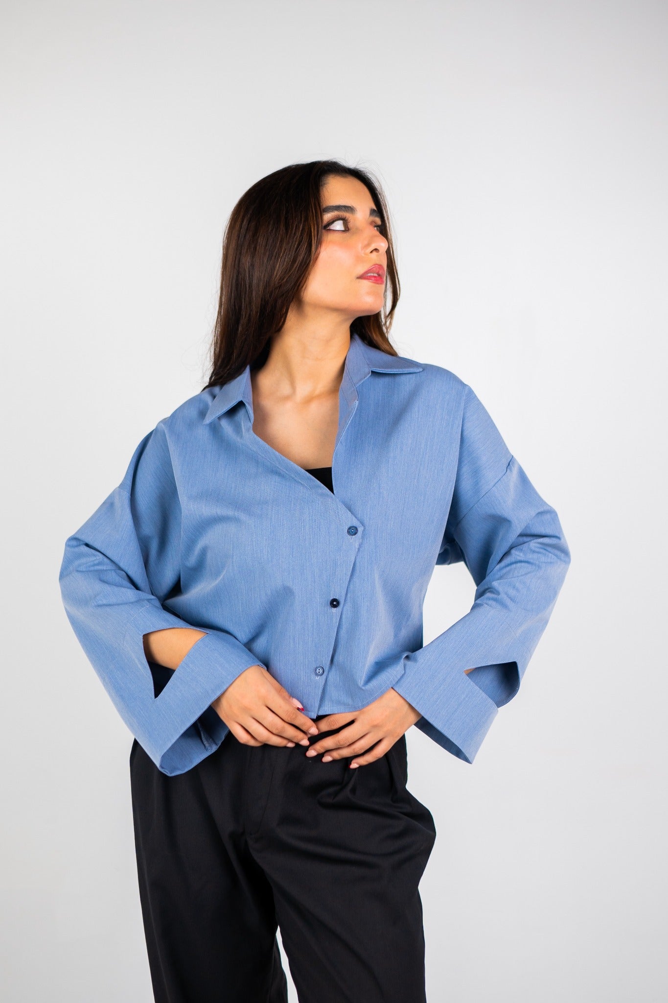 The Echo Cropped Shirt in Blue